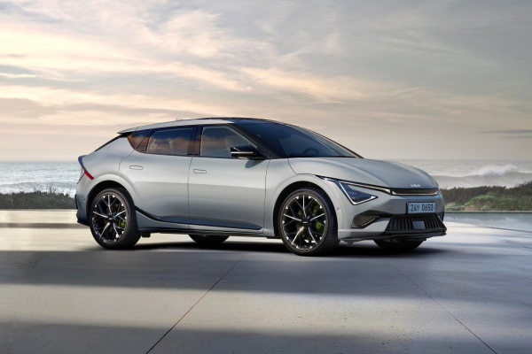 Обновлённый Kia EV6 GT выходит на рынок: дешевле, чем родственный Hyundai Ioniq 5 N